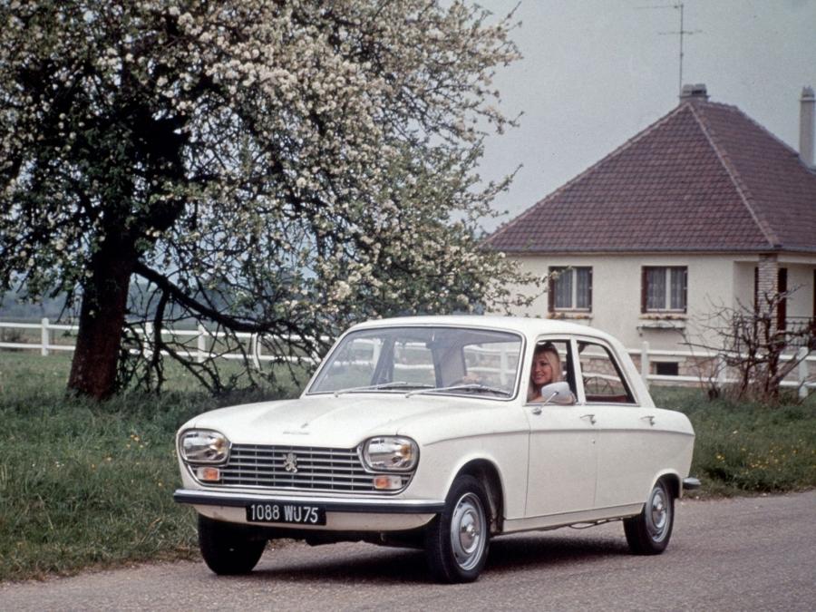  Peugeot 204 1965 года  (фото 8 из 12)